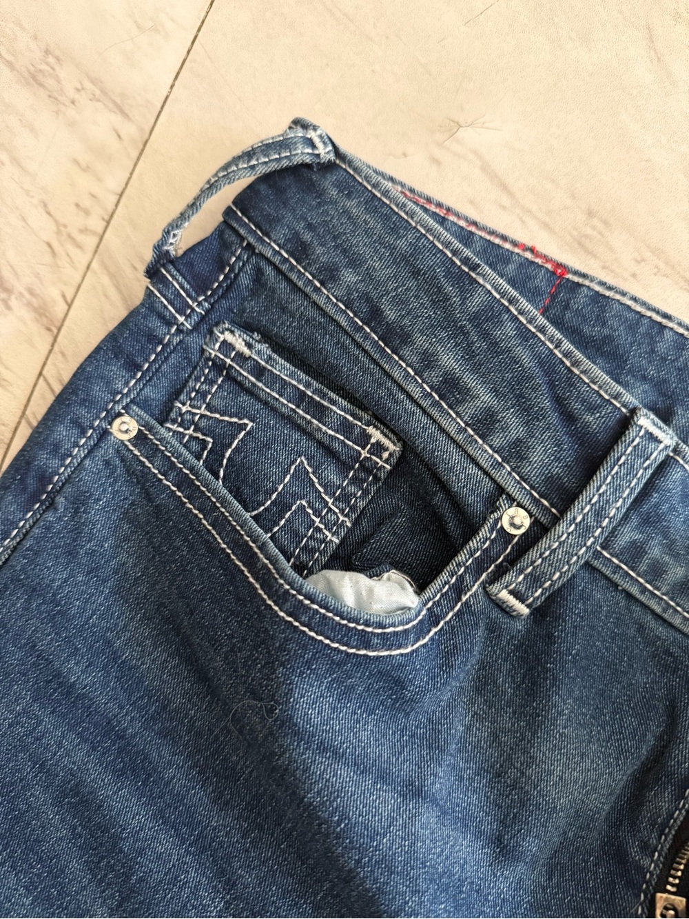 True Religion Becca Mid Rise Bootcut Jean (BUNDLE) - Picture 6 of 15